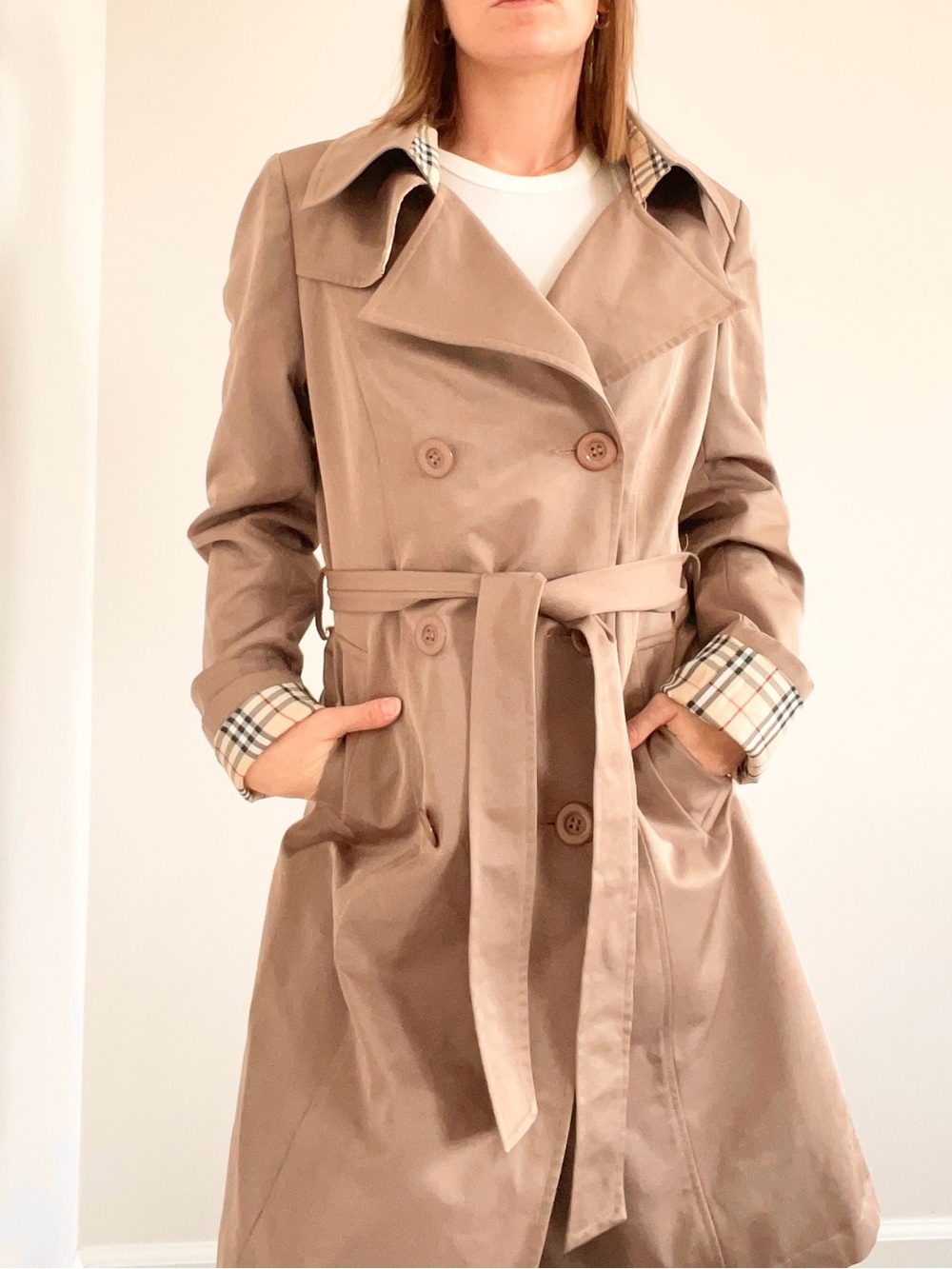 Classic Tan Trench Coat - Women - Picture 5 of 5